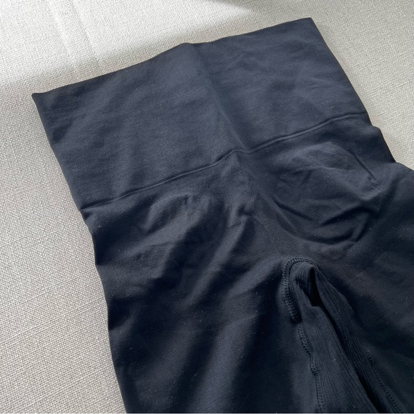 Black High Waist Sculpting Shapewear Shorts - Picture 5 of 5